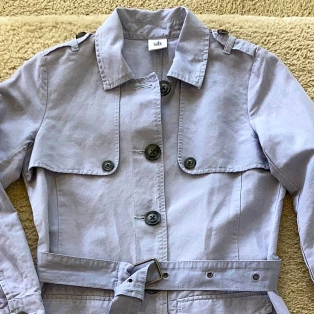 Cabi Tanner Trench Coat - Picture 3 of 13